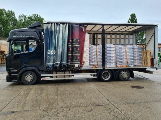 Pellets_truck.jpg